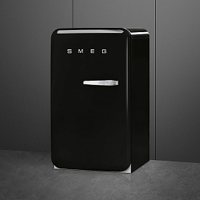 Чёрный мини холодильник Smeg FAB10LBL5 фото 2 фото 2