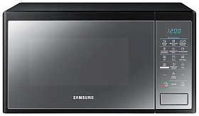 Микроволновая печь объёмом 23 литра мощностью 800 вт Samsung MG 23 J 5133 AM/BW
