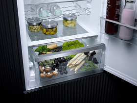 Немецкий встраиваемый холодильник Miele KF 7731 E фото 3 фото 3