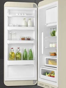 Мини холодильник в стиле ретро Smeg FAB28LCR5 фото 4 фото 4