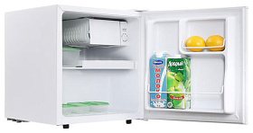 Маленький холодильник с морозильной камерой TESLER RC-55 White