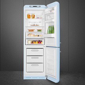 Холодильник голубого цвета в ретро стиле Smeg FAB32RPB5 фото 2 фото 2