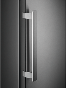 Холодильник  шириной 60 см Electrolux RUT7ME28X2 фото 4 фото 4
