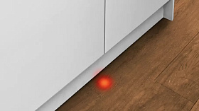 Компактная красная посудомоечная машина Bosch SMV25EX00E фото 2 фото 2