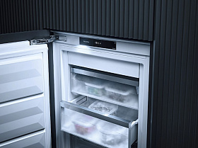 Встраиваемый холодильник  ноу фрост Miele FNS 7770 E фото 4 фото 4