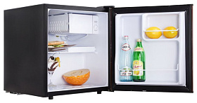 Холодильник 50 см высотой TESLER RC-55 Wood