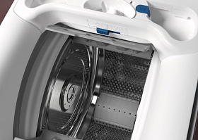 Узкая стиральная машина с вертикальной загрузкой Electrolux EW7T3R262 фото 4 фото 4