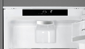 Однокамерный встраиваемый холодильник без морозильной камера Smeg S8L1743E фото 3 фото 3