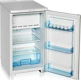 Маленький узкий холодильник Бирюса R 108 CA