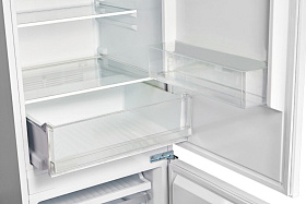 Узкий высокий двухкамерный холодильник Hyundai CC4023F фото 4 фото 4