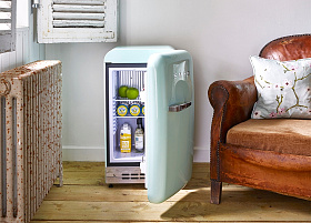 Маленький ретро холодильник Smeg FAB5RPB5 фото 3 фото 3