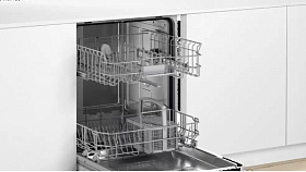 Встраиваемая посудомоечная машина высотой 80 см Bosch SMV25BX01R фото 3 фото 3
