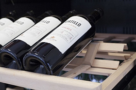 Отдельно стоящий винный шкаф CASO WineComfort 1800 Smart фото 3 фото 3
