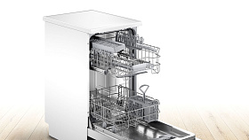 Узкая отдельностоящая посудомоечная машина 45 см Bosch SRS2IKW1BR фото 2 фото 2
