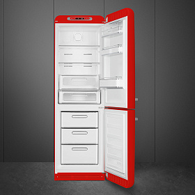 Красный холодильник в стиле ретро Smeg FAB32RRD3 фото 2 фото 2