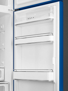 Холодильник голубого цвета в ретро стиле Smeg FAB30RBE5 фото 3 фото 3