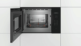Встраиваемая чёрная микроволновая печь Bosch BEL554MB0 фото 3 фото 3