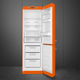 Двухкамерный холодильник  no frost Smeg FAB32ROR3 фото 3 фото 3