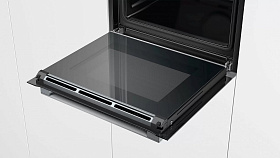 Встраиваемый черный электрический духовой шкаф 60 см Bosch HBG675BS1 фото 4 фото 4