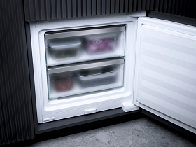 Встроенный холодильник с жестким креплением фасада  Miele KF 7731 E фото 4 фото 4
